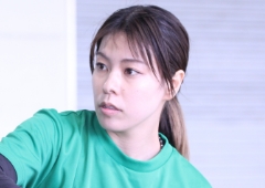 山田理央の画像